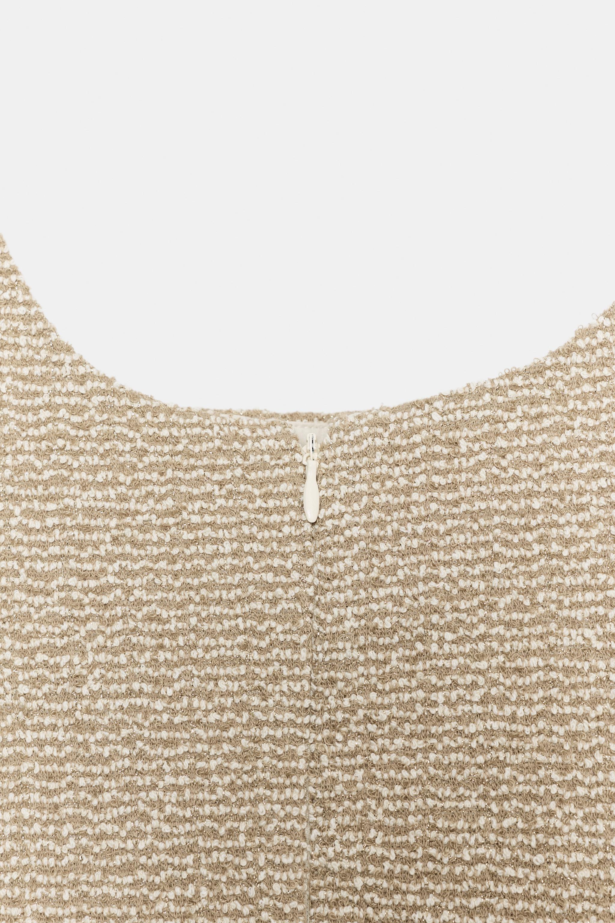 SHORT TEXTURED DRESS
